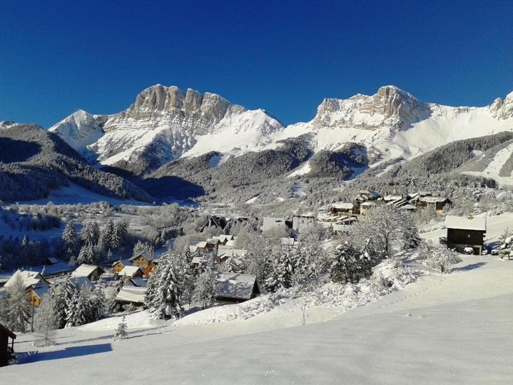 Gite Proche Des Passerelles Et Du Lac De Monteynard Saint-Martin-de-la-Cluze Esterno foto